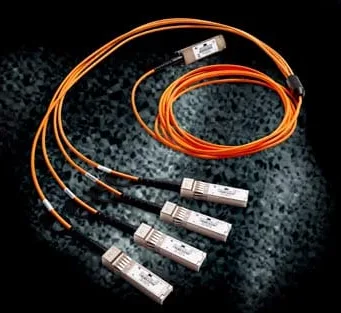 Ensamblajes de cables para aplicaciones QSFP+ a SFP+