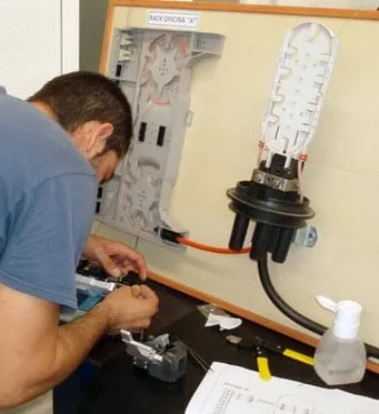 Curso de instalador FTTH en Sevilla