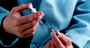 ¿Cuál es la mejor forma de terminar el cable de fibra óptica?
