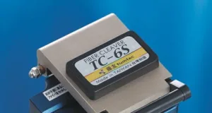 Cortadora portátil para fibras ópticas