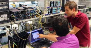 Curso sobre redes y equipos GPON
