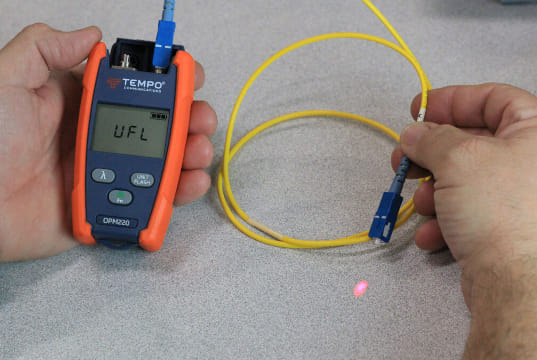 OPM210 y OPM220 Micromedidores de potencia óptica