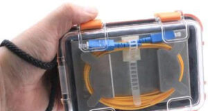 Caja de lanzamiento de cable OTDR STS826B