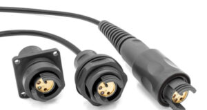 Conector de fibra óptica serie 5000, con haz expandido para entornos adversos