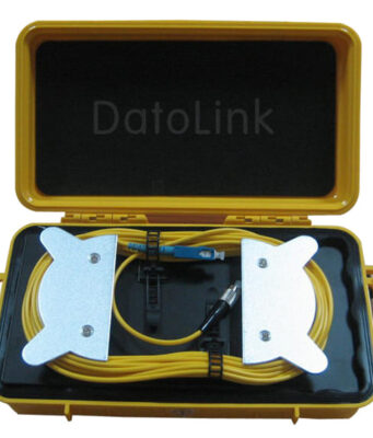 Caja con bobina de lanzamiento de fibra óptica