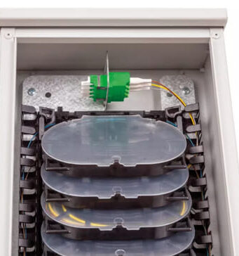 Hub de distribución de fibra OUP 72S 6× KM3