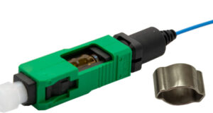 Conector SC/APC OptiDrop instalable sobre el terreno